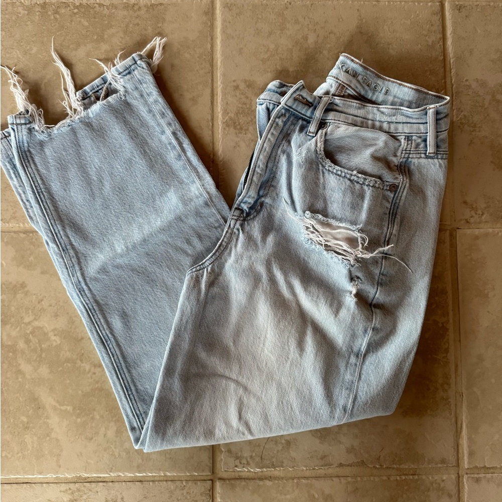 American Eagle Outfitters Light Wash Distressed Jeans